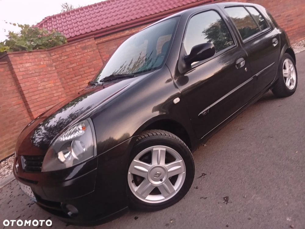 Renault Clio - 1