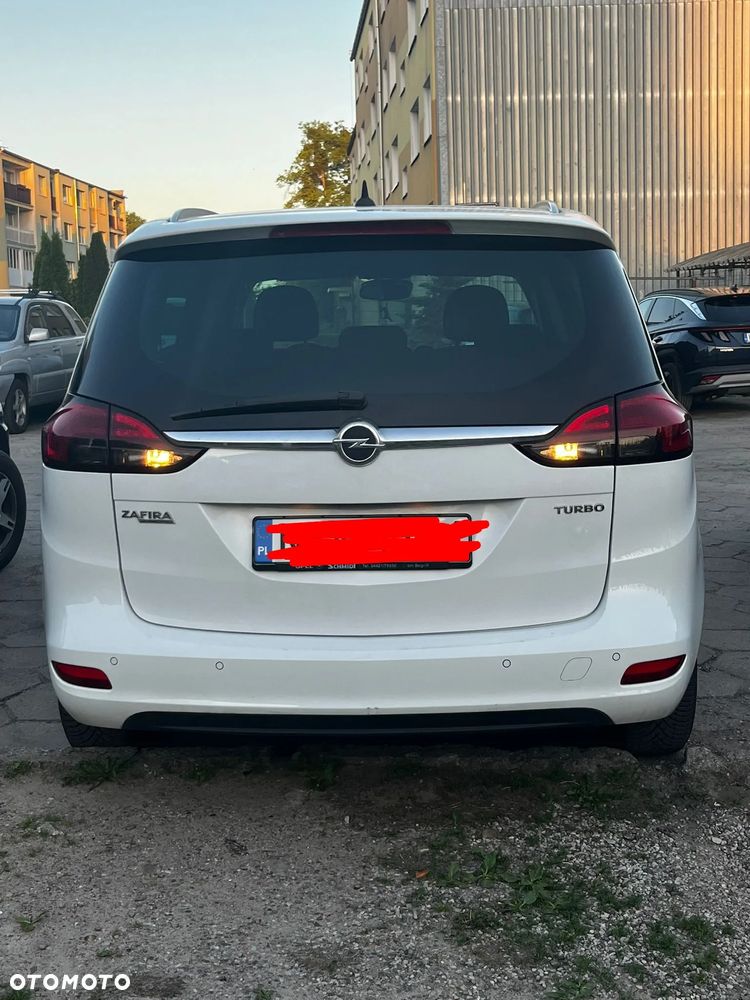 Opel Zafira - 2