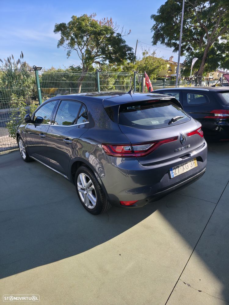 Renault Mégane 1.5 dCi Dynamique - 10