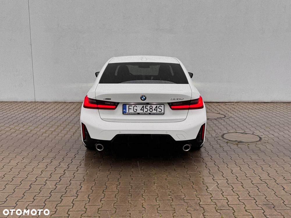 BMW Seria 3 320d xDrive mHEV M Sport sport - 9