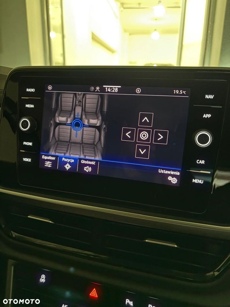 Volkswagen T-Roc - 25