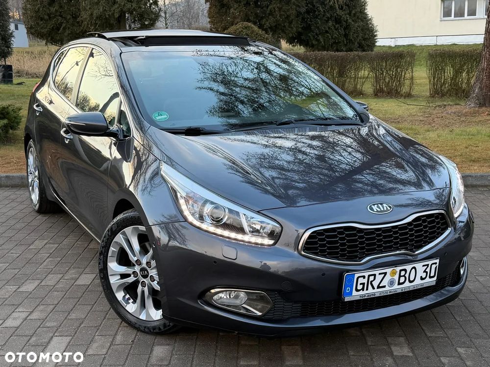 Kia Ceed 1.6 GDI DCT Platinum Edition - 1