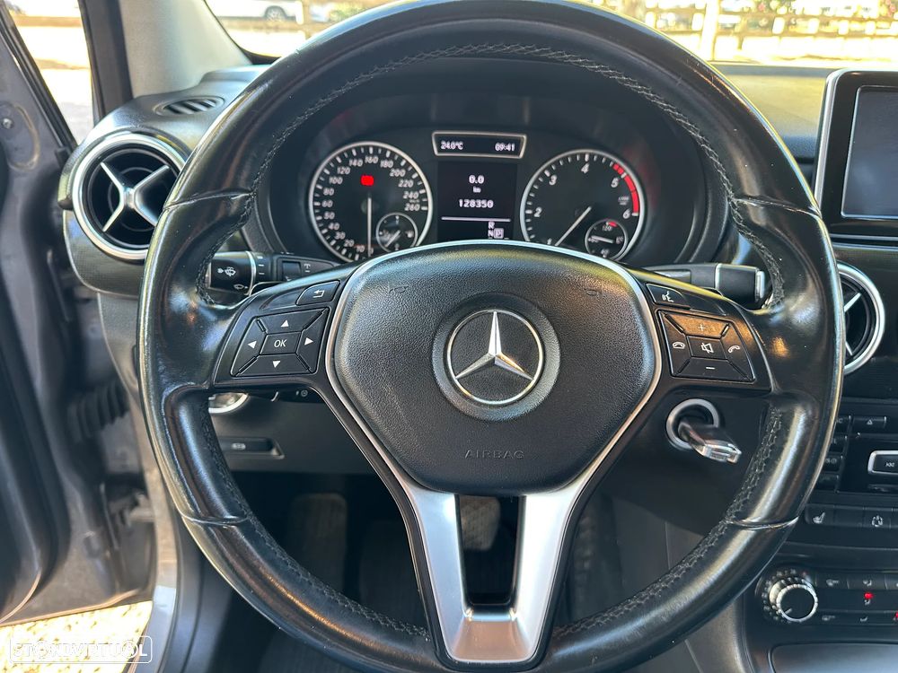 Mercedes-Benz B 180 - 28