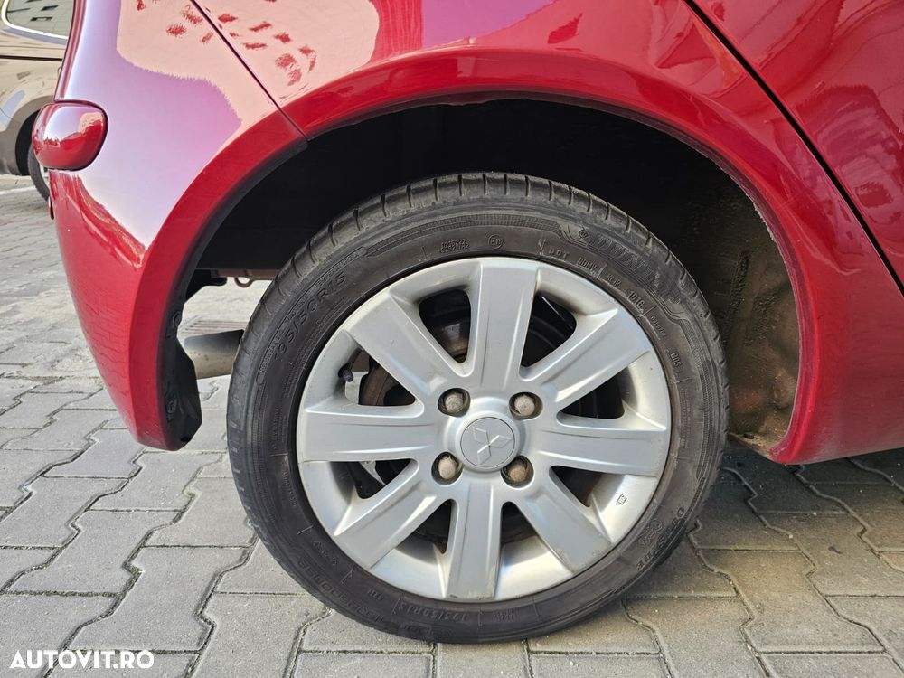 Mitsubishi Colt - 18