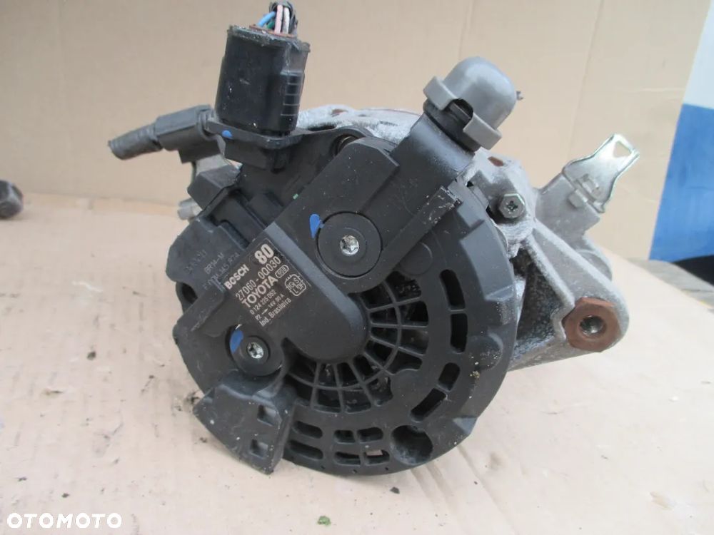 alternator Toyota Yaris II 27060-40020 104210-8160 - 2