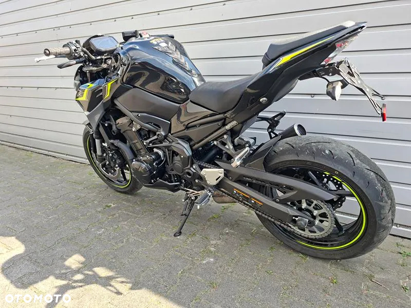 Kawasaki Z 900 - 3