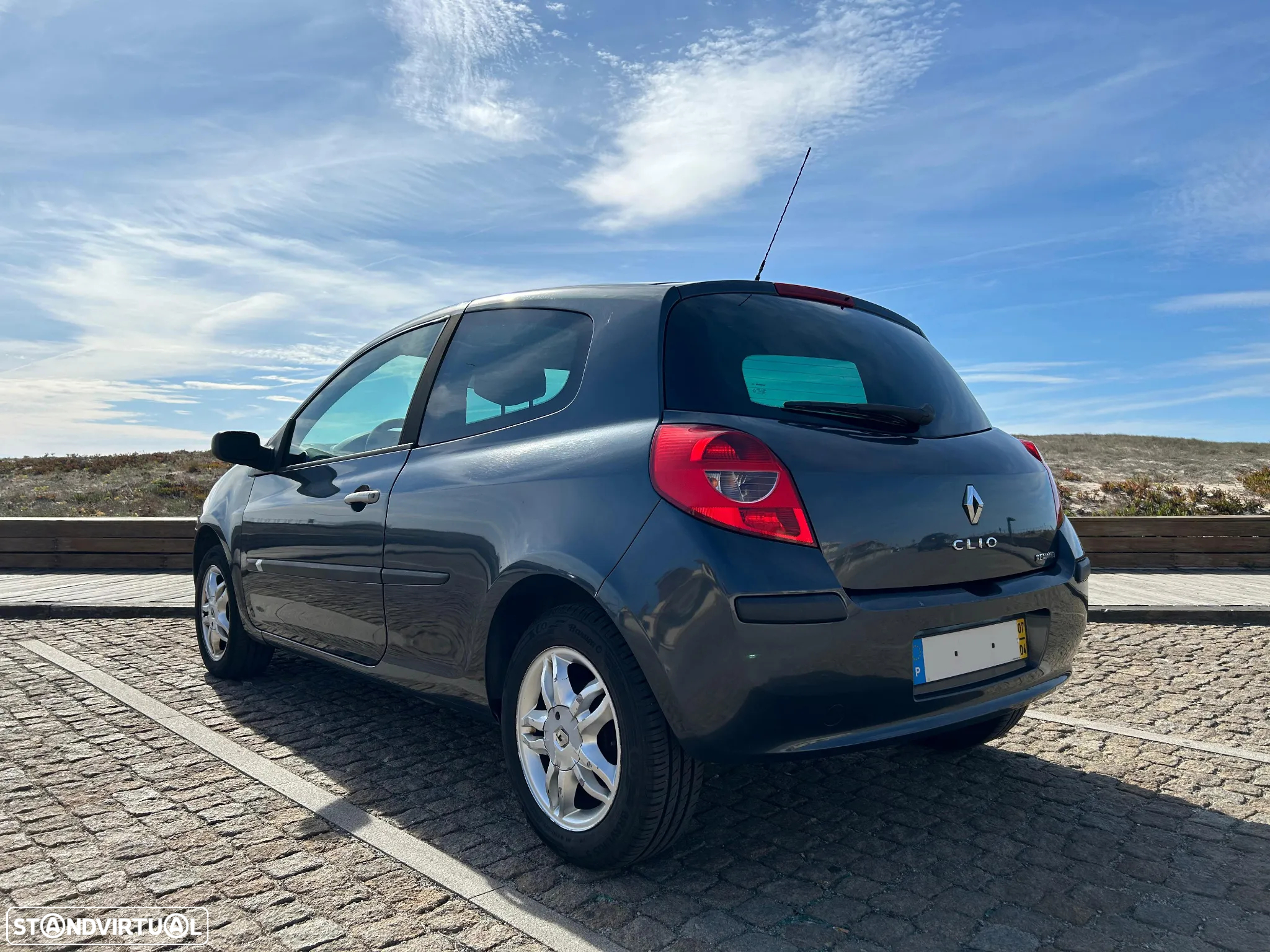 Renault Clio 1.2 16V Dynamique - 2