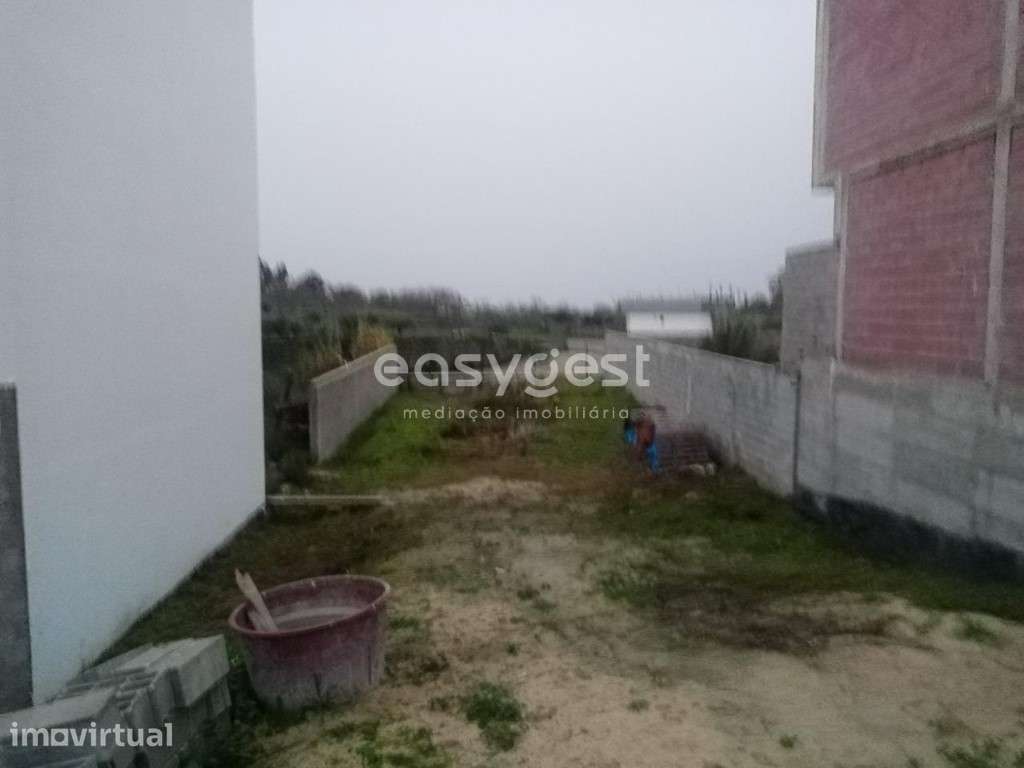 Lote para construção de Moradia Bairro da Carapalha em Castelo Branco - Grande imagem: 2/8
