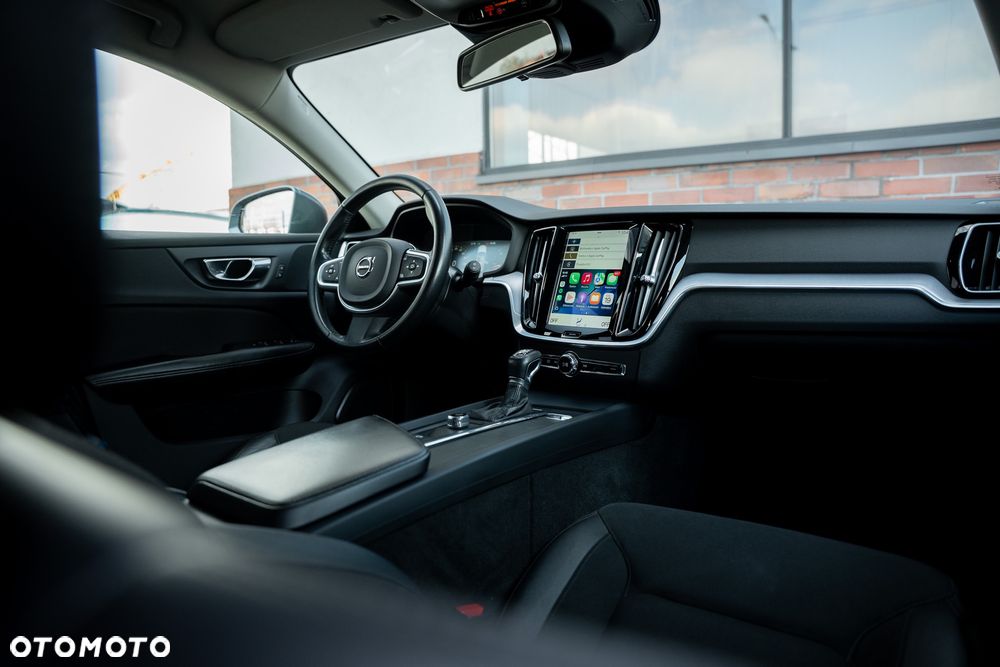 Volvo V60 D3 Geartronic Momentum - 29