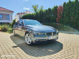 BMW Seria 3 330e iPerformance