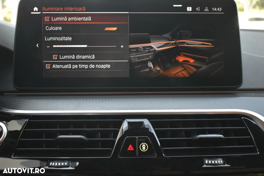 BMW Seria 5 530i xDrive AT MHEV - 25