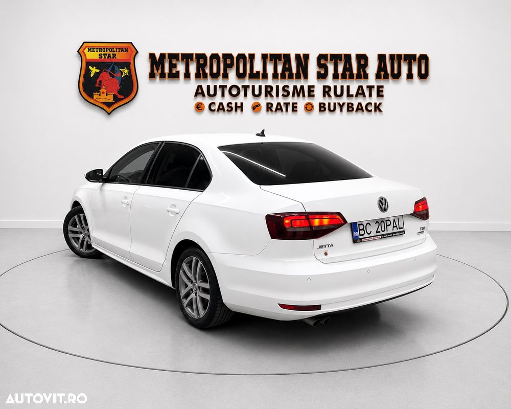 Volkswagen Jetta - 3