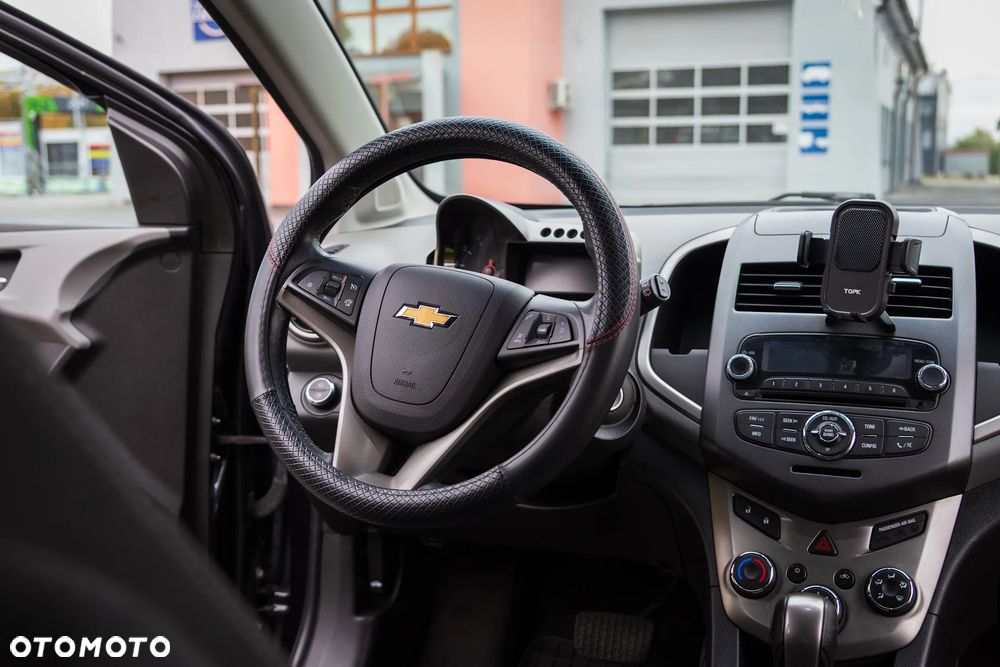 Chevrolet Aveo - 15