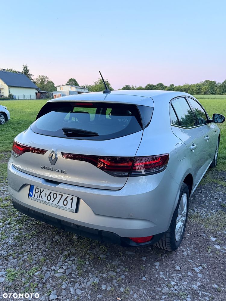Renault Megane 1.5 Blue dCi Zen - 4