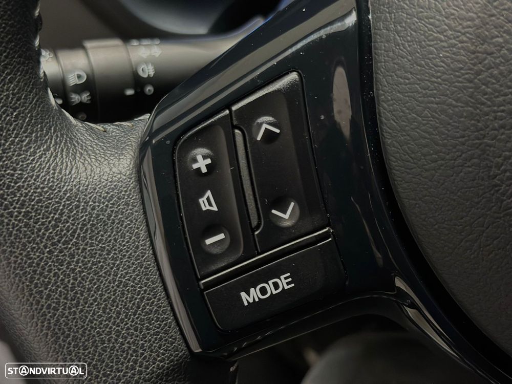 Toyota Yaris 1.5 HSD Comfort - 13