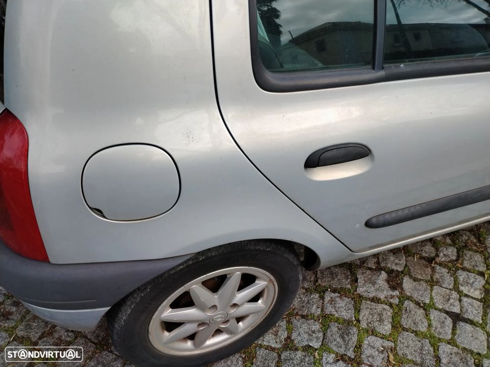 Renault Clio 1.9 DTi RXE - 7
