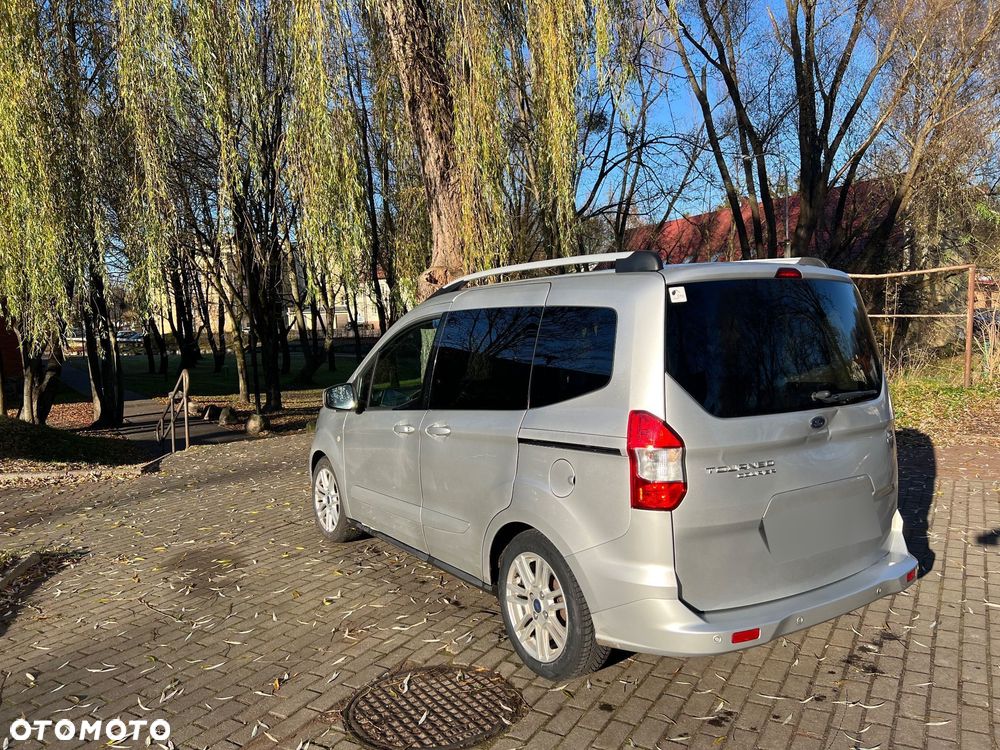 Ford Tourneo Courier - 7