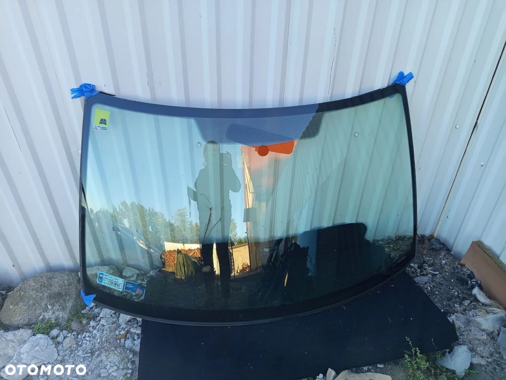 Skoda Fabia II liift szyba przednia czołowa