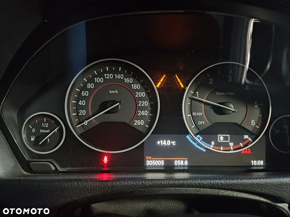 BMW Seria 3 320d Sport Line - 21