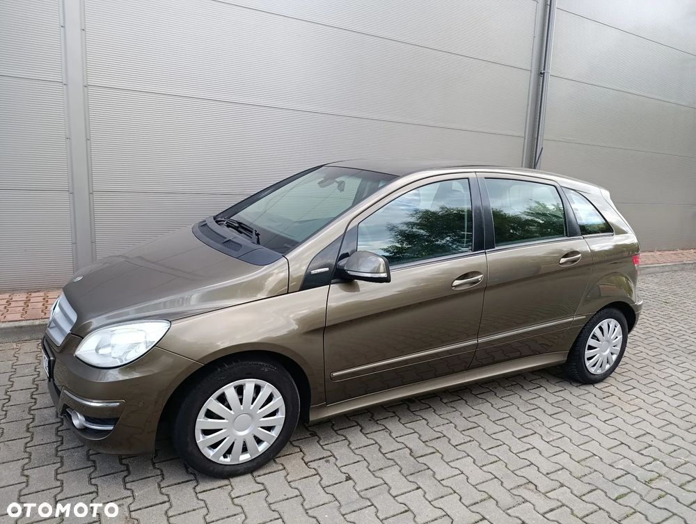 Mercedes-Benz Klasa B 180 - 19