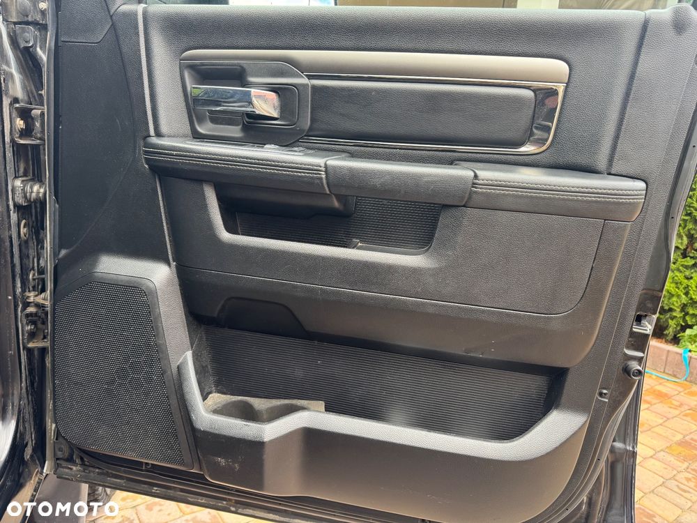 Dodge RAM 1500 5.7 4x4 - 25