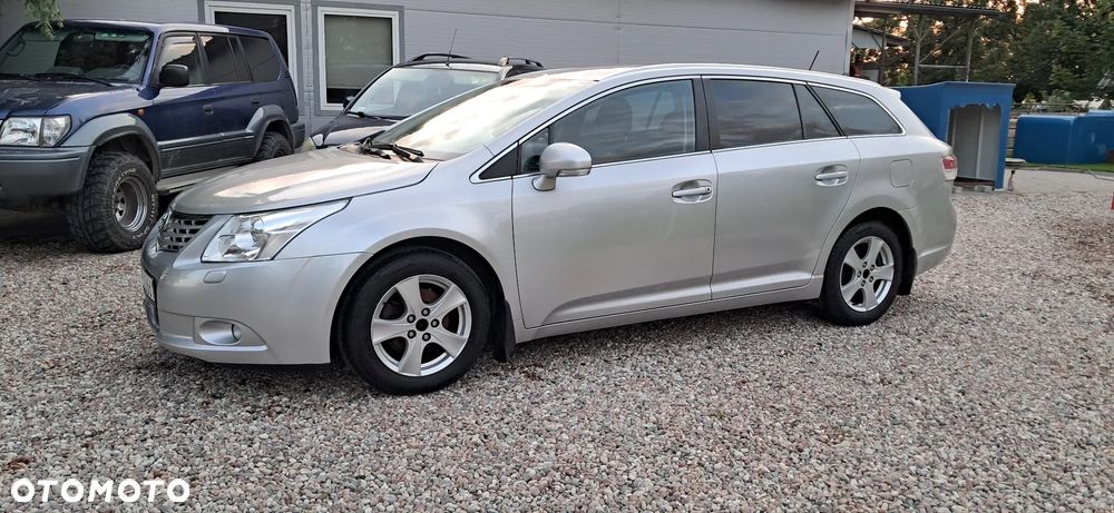 Toyota Avensis 1.8 Comfort - 3