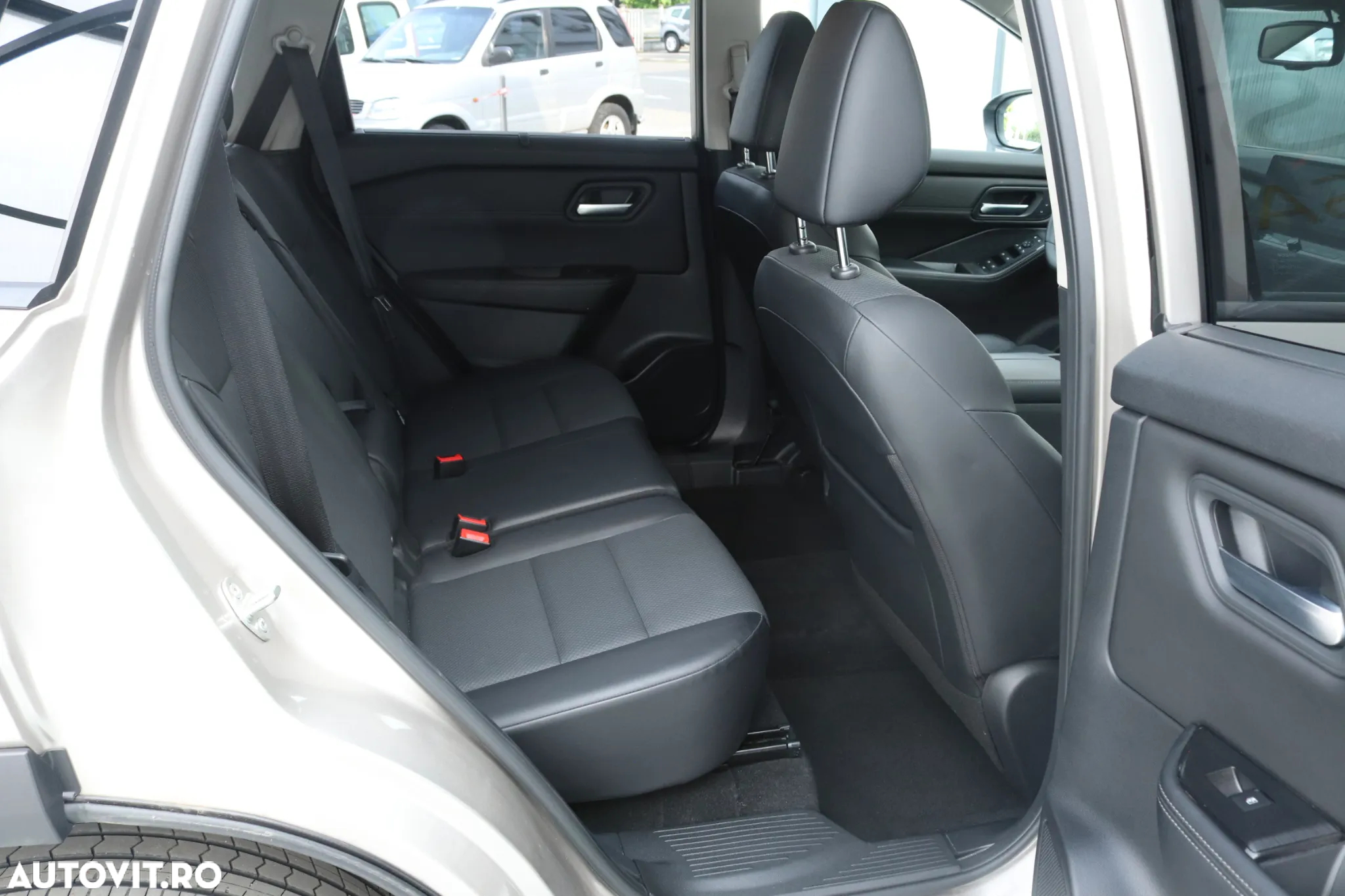 Nissan X-Trail e4ORCE N-Connecta Plus - 16