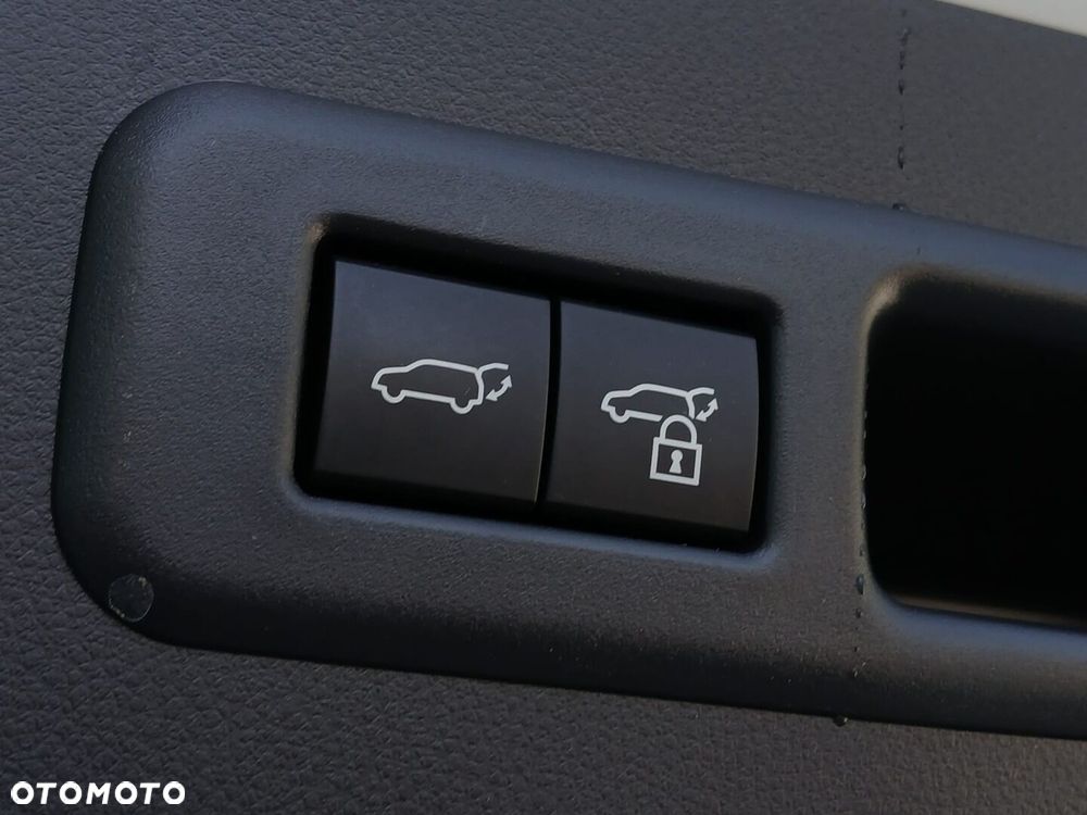 Lexus LBX 1.5 Hybrid Emotion - 37