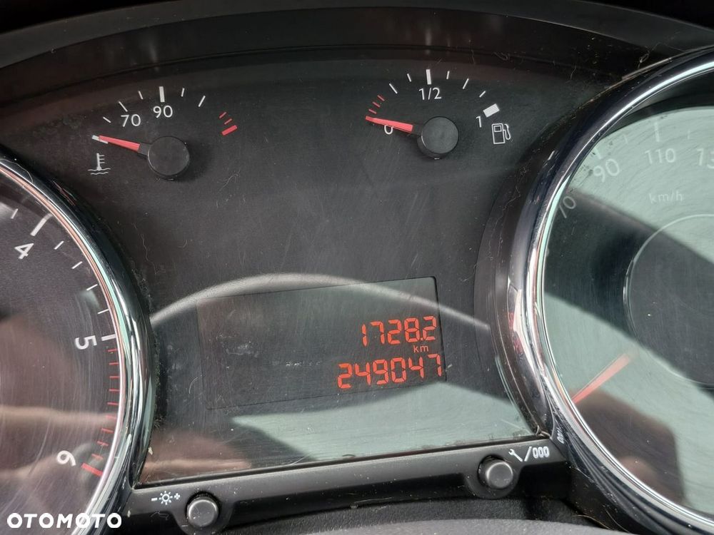 Peugeot 5008 - 13