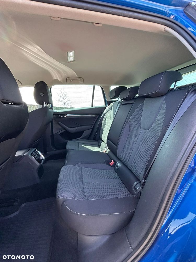 Skoda Octavia 2.0 TDI Style DSG - 9