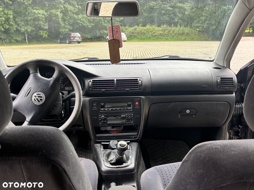 Volkswagen Passat - 8