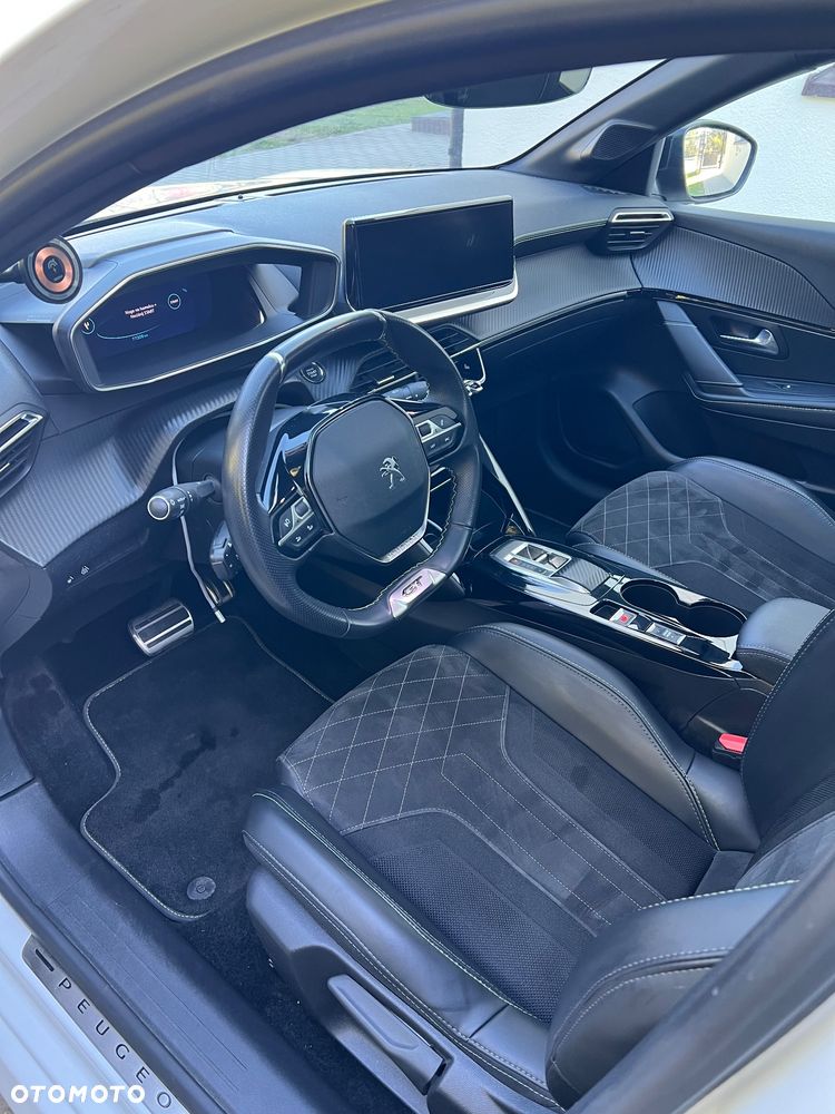 Peugeot 208 GT - 16