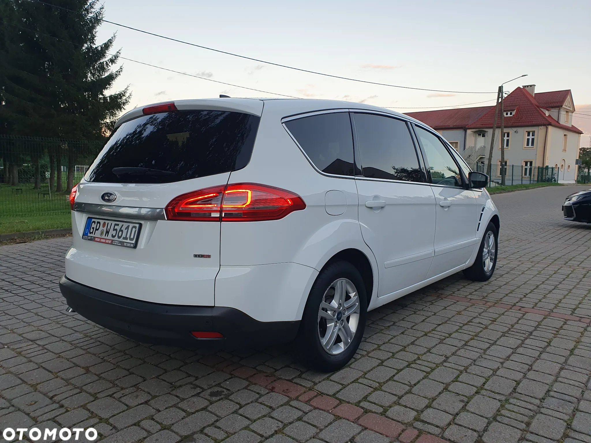 Ford S-Max 2.0 TDCi DPF Titanium - 3