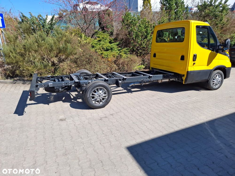 Iveco DAILY 35S21 - 6