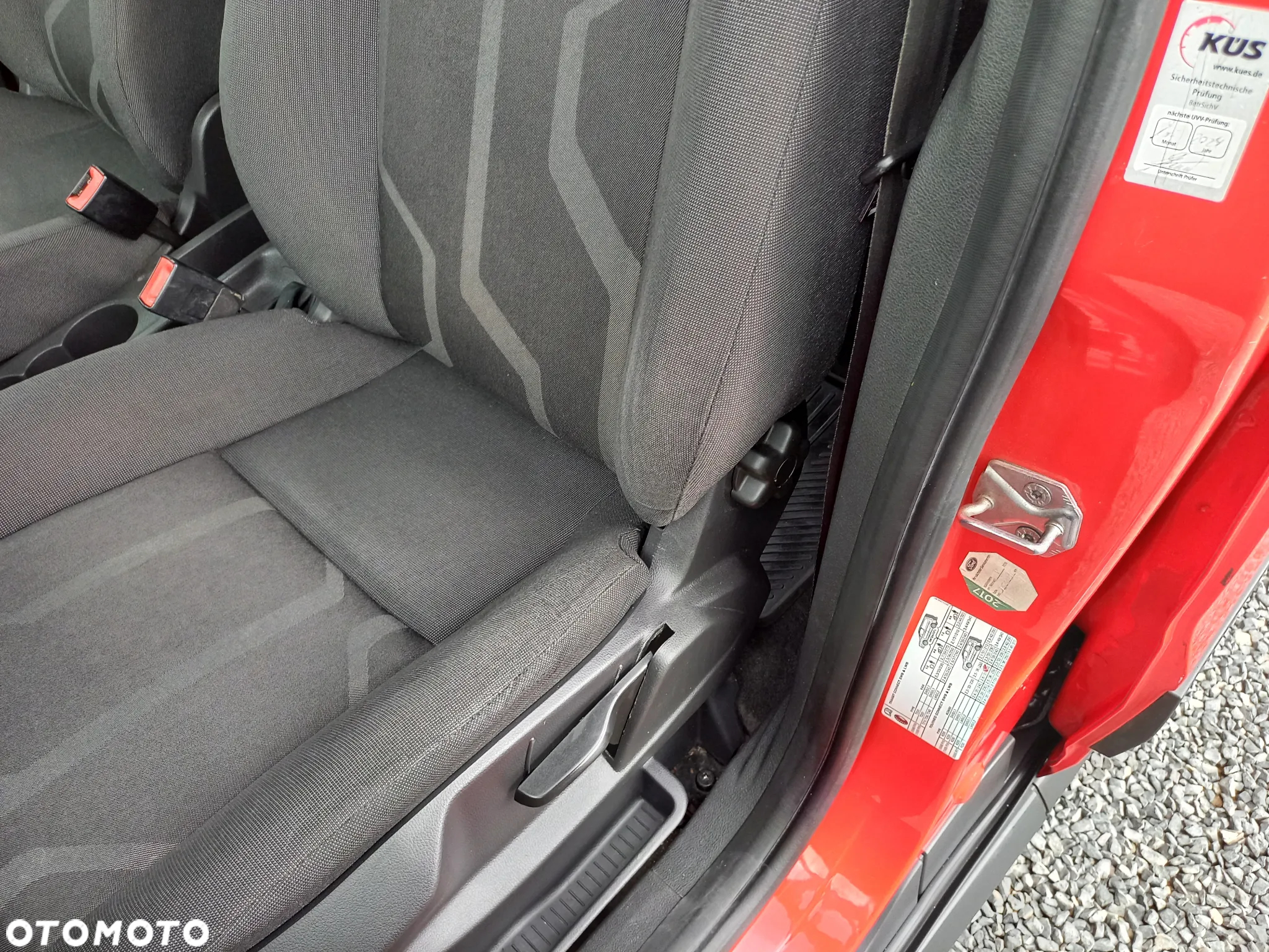 Ford Transit Connect - 25
