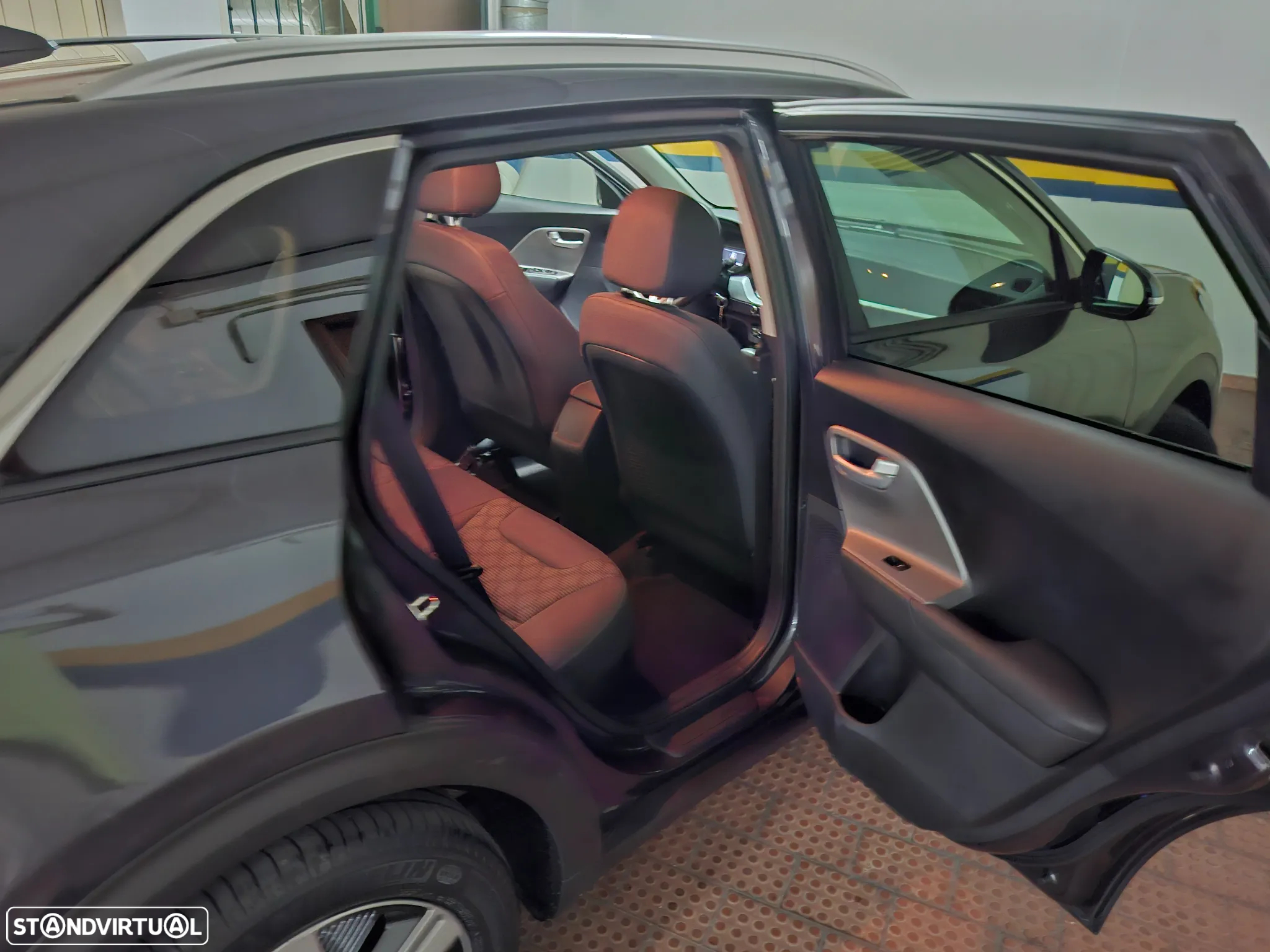 Kia Niro - 12
