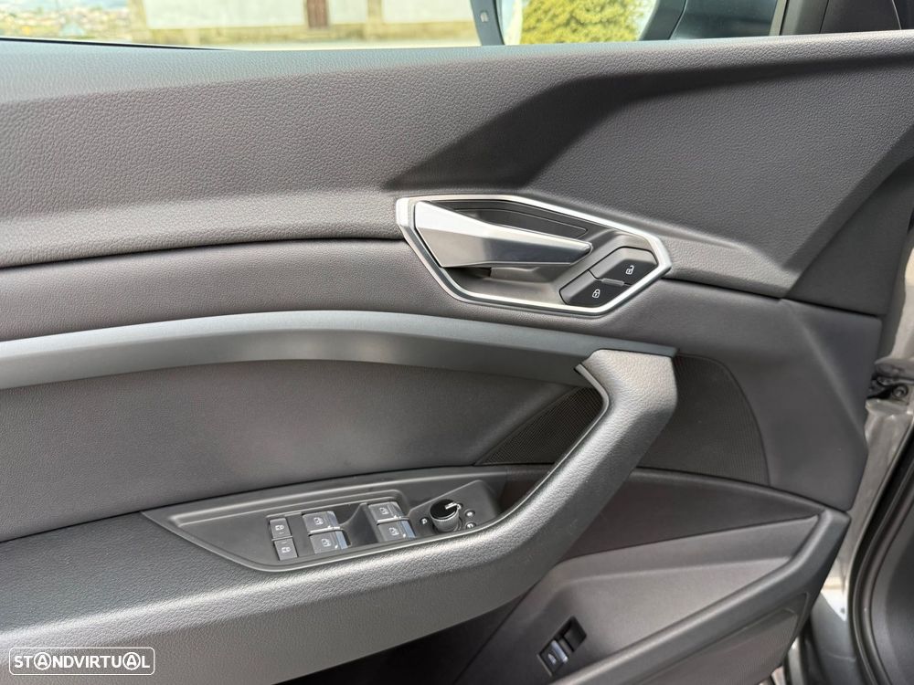 Audi e-tron 55 quattro S line - 14