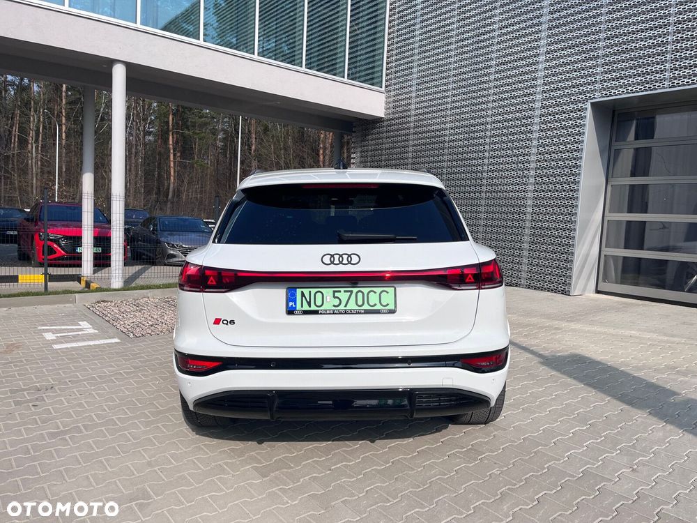 Audi Q6 e-tron - 5