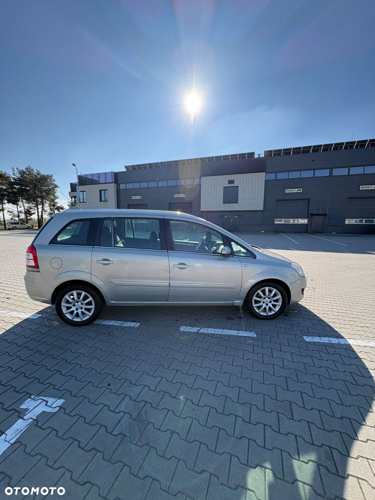 Opel Zafira - 6