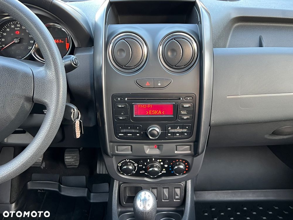 Dacia Duster 1.6 SCe Ambiance S&S - 28