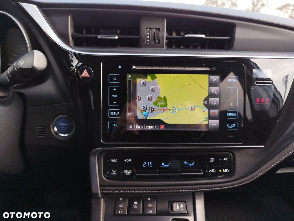Toyota Auris - 13
