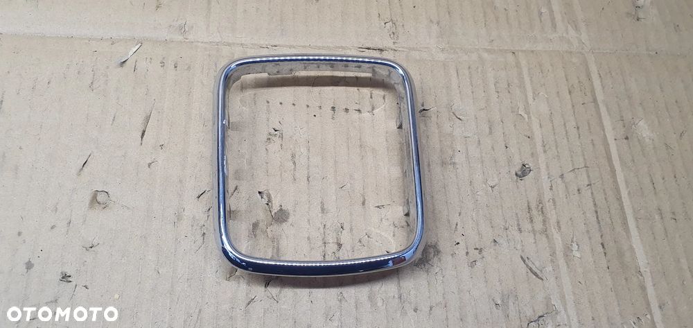 Ramka osłona lewarka tunelu dekor chrom Mercedes W169 169267061 - 1