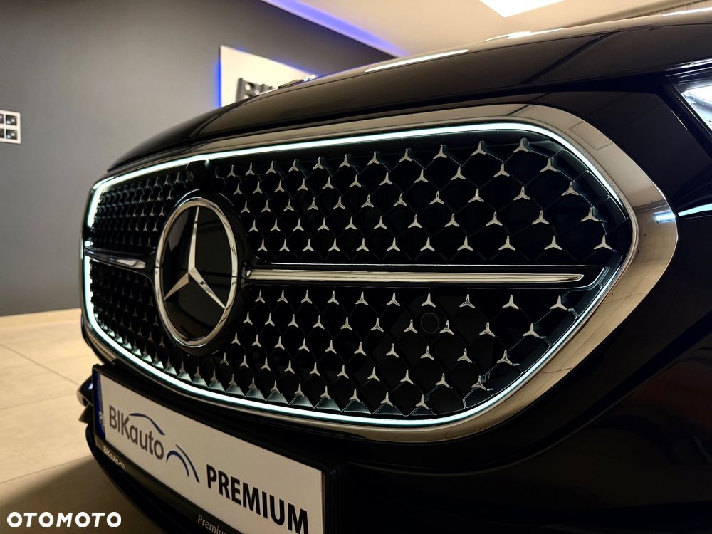 Mercedes-Benz Klasa E 220 d mHEV 4-Matic AMG 9G-Tronic - 34