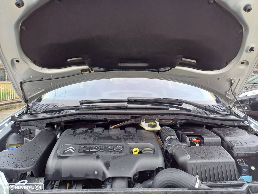 Citroën C4 2.0 HDi FAP VTR Plus - 15