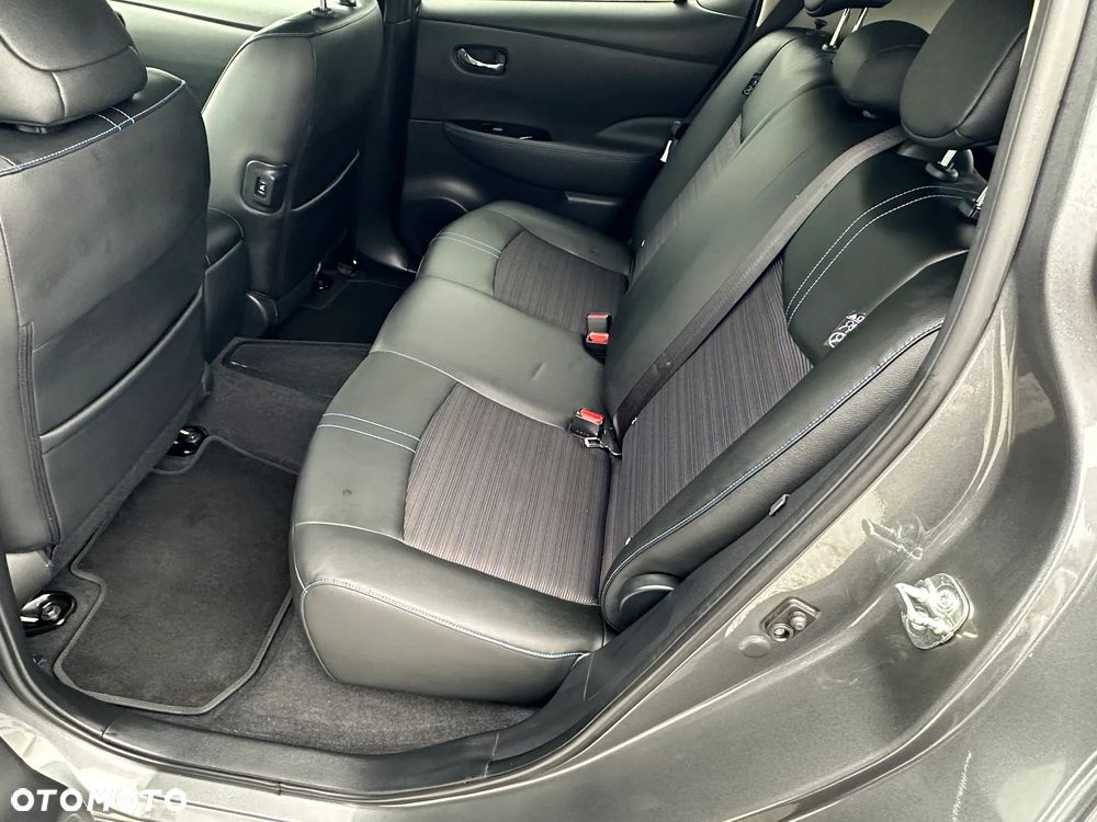 Nissan Leaf 40 kWh TEKNA - 29