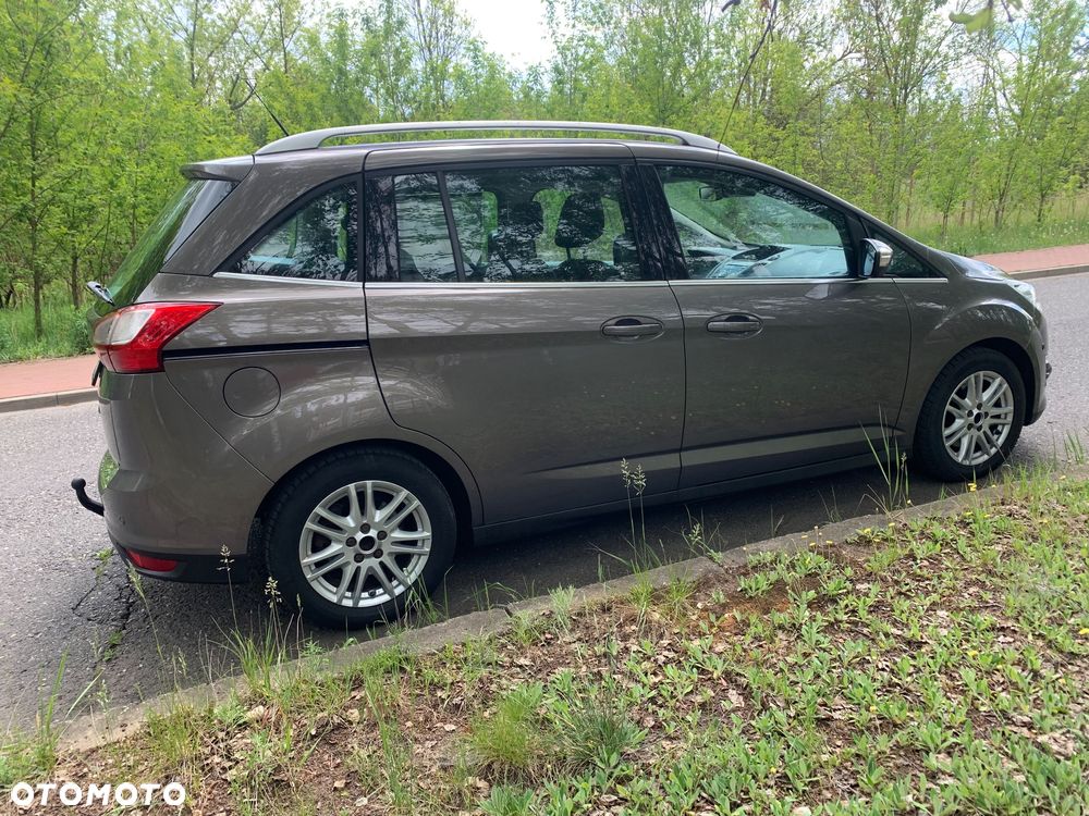 Ford Grand C-MAX - 3