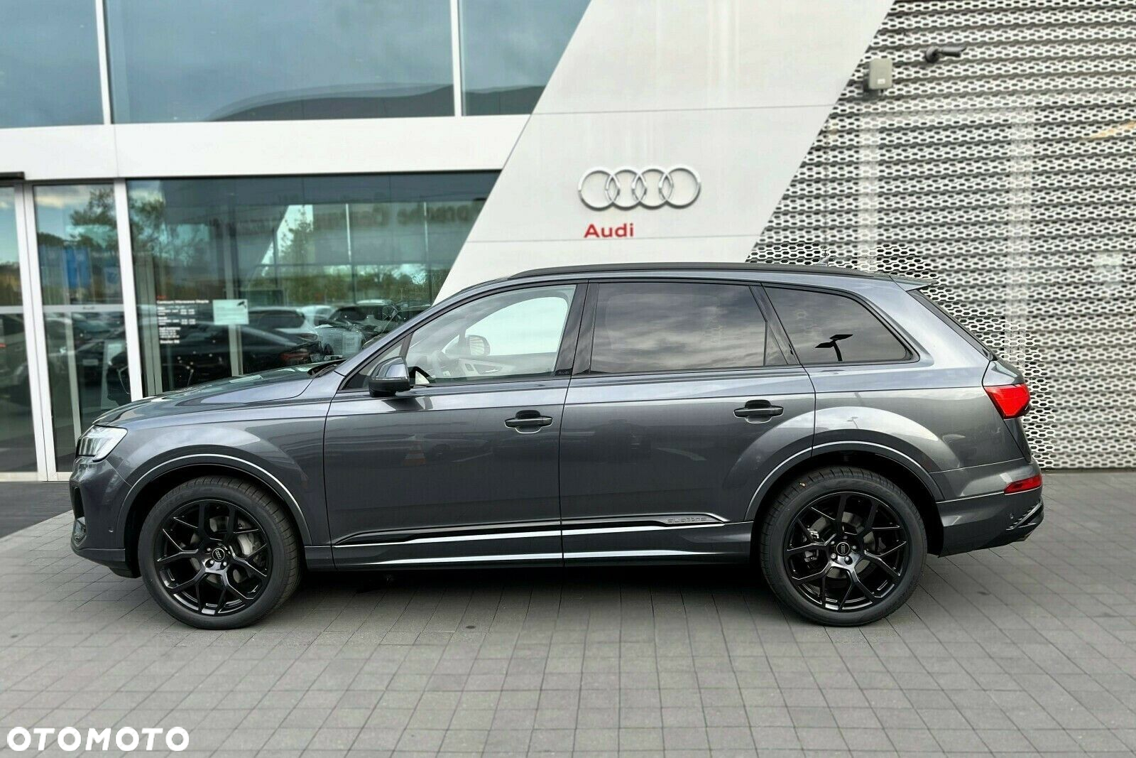 Audi Q7 - 12