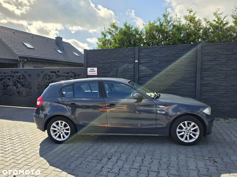 BMW Seria 1 116I 2005 photo 4