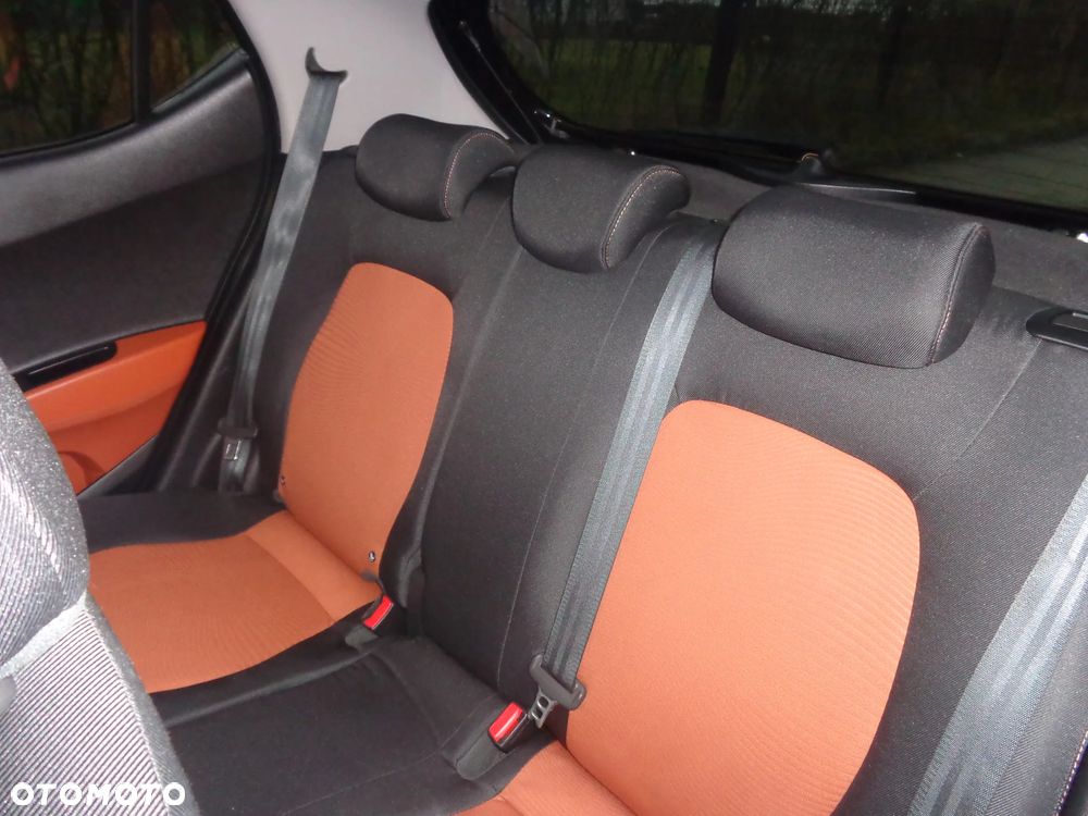 Hyundai i10 1.0 Intro Edition - 23