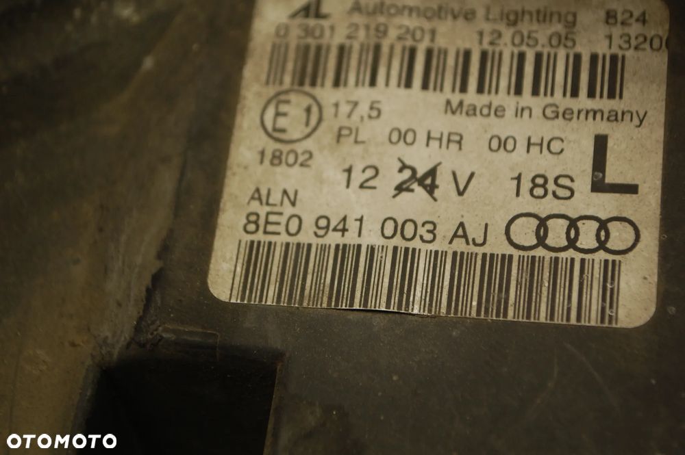 LAMPA LEWY PRZÓD PRZEDNIA LEWA 8E0941003AJ AUDI A4 B7 - 4